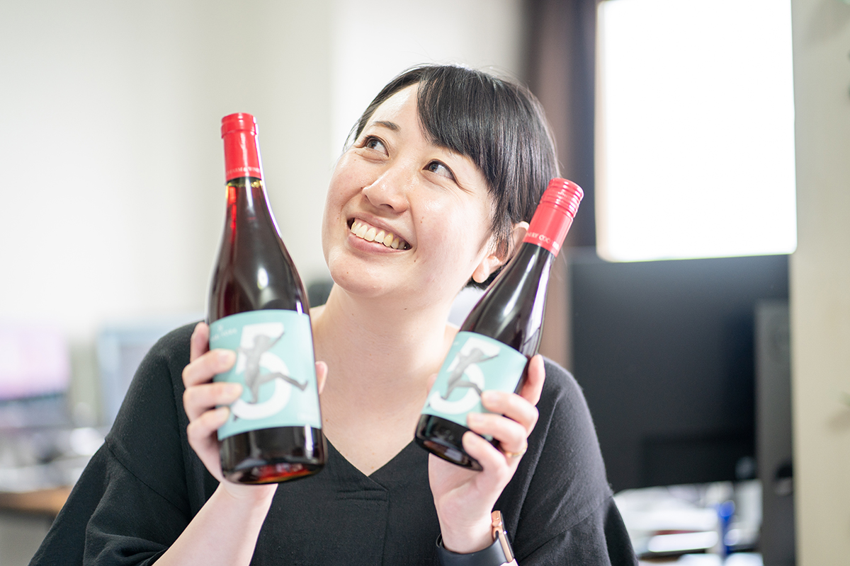 5周年ワイン　デザイナー　YUKA　YORIYORK